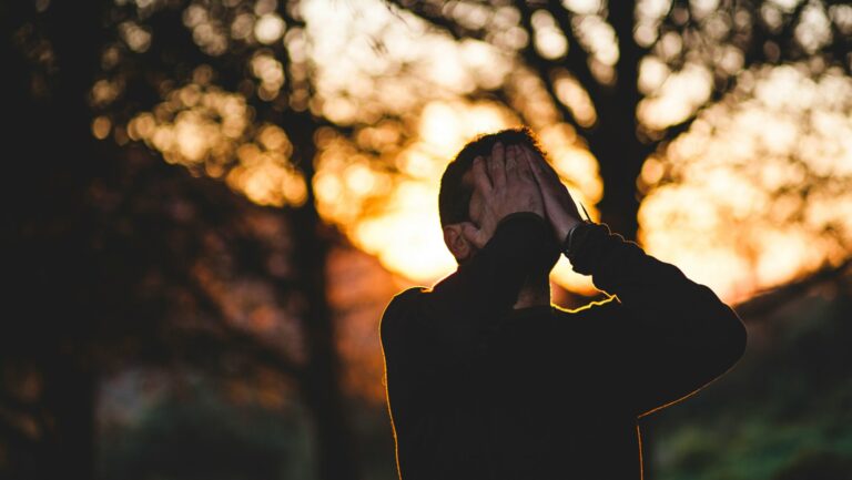 Lire la suite à propos de l’article Expériences psychotiques comme réponse au stress extrême